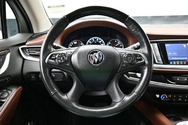 Used 2020 Buick Enclave Avenir w/ Avenir Technology Package AWD/4WD image 33