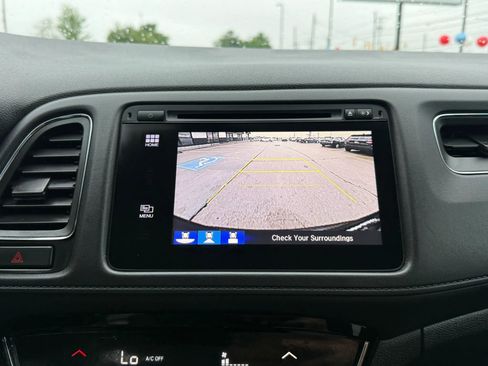 Used 2018 Honda HR-V EX image 32