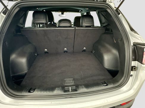 Used 2025 Jeep Compass Limited image 29