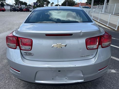 Used 2014 Chevrolet Malibu LT w/ Power Convenience Package FWD image 4