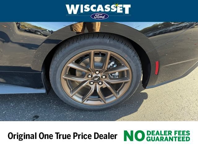 Used 2025 Ford Mustang Premium RWD image 27