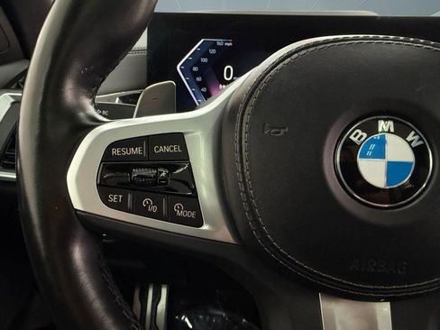 Used 2024 BMW X7 xDrive40i w/ M Sport Package AWD/4WD image 16