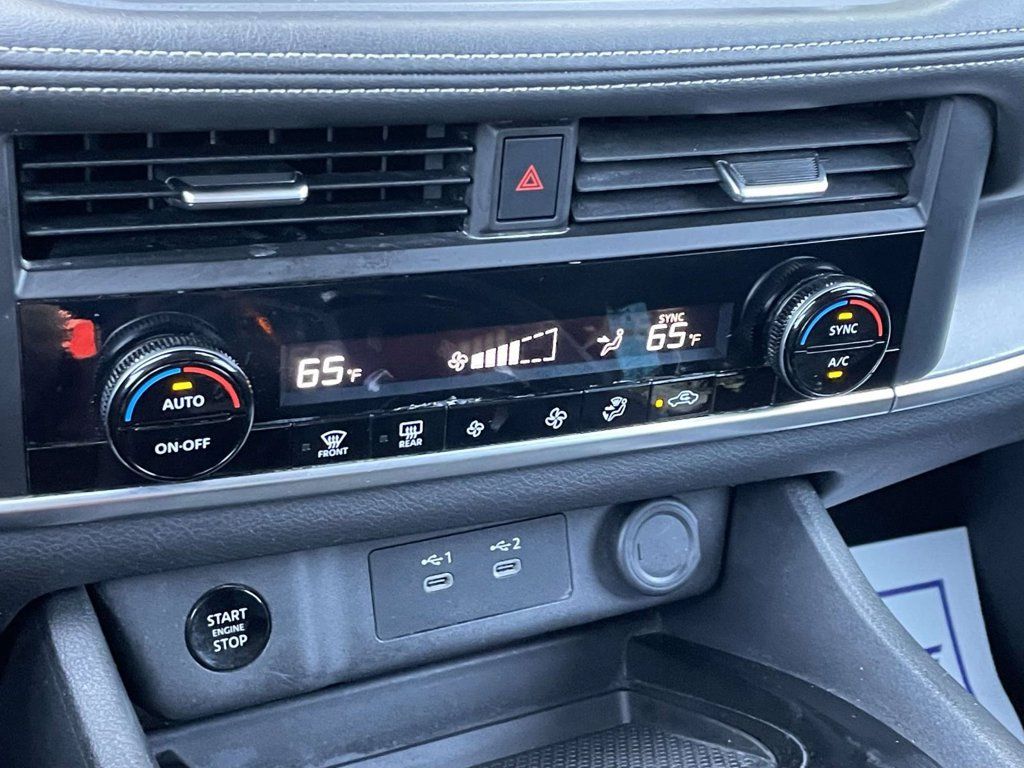 Used 2025 Nissan Rogue SV FWD image 25