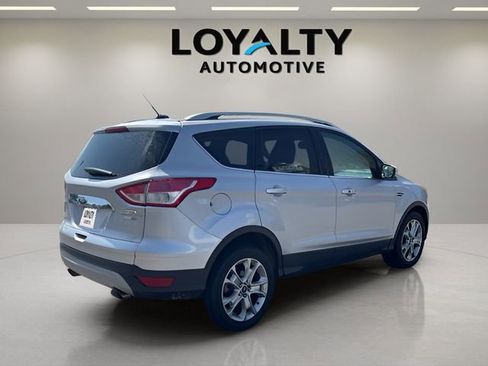 Used 2016 Ford Escape Titanium image 4