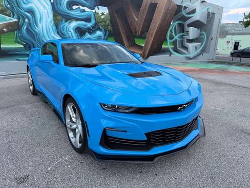 Used 2023 Chevrolet Camaro SS RWD image 4