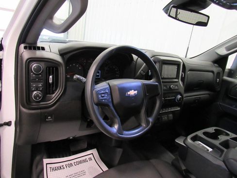 Used 2025 Chevrolet Silverado 2500 W/T w/ WT Convenience Package AWD/4WD image 29