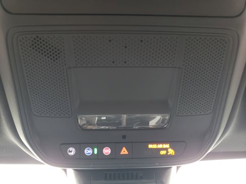 New 2026 Chevrolet Equinox LT w/ Convenience Package II image 25