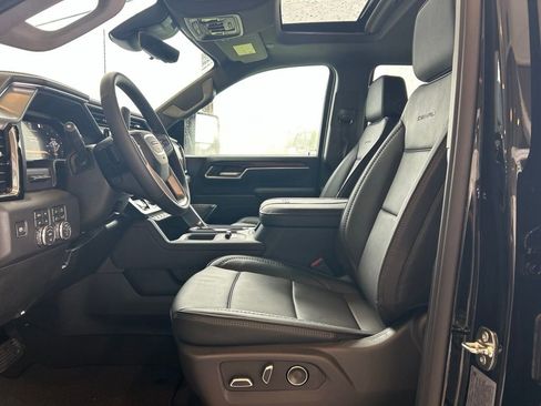 Used 2026 GMC Sierra 2500 Denali w/ Technology Package AWD/4WD image 8