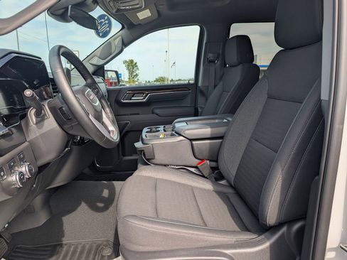 Used 2025 GMC Sierra 1500 Elevation AWD/4WD image 9