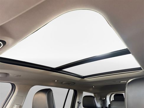 Used 2022 Jeep Grand Cherokee L Limited image 23