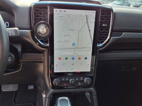 Used 2024 Ford Ranger Lariat w/ Trailer Tow Package image 14