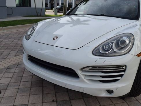 Used 2013 Porsche Cayenne Diesel AWD/4WD image 10