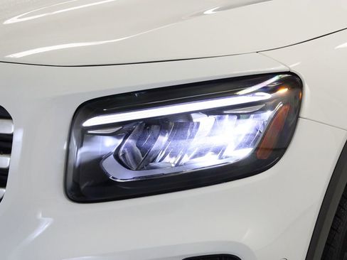 Certified 2025 Mercedes-Benz GLB 250 GLB 250 image 8