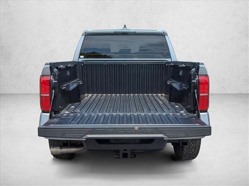 Used 2024 Toyota Tacoma TRD Off-Road image 8