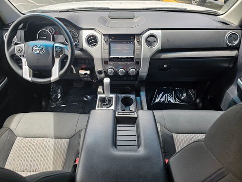 Used 2015 Toyota Tundra SR5 w/ TRD Off Road Package AWD/4WD image 17
