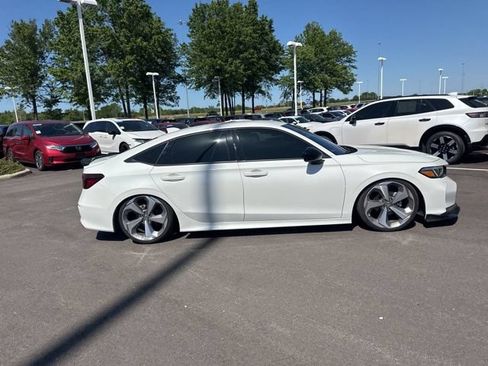 Used 2025 Honda Civic Sport image 9