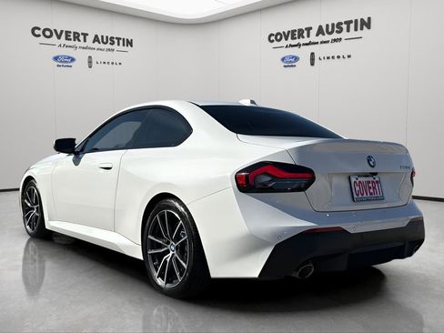 Used 2024 BMW 230i Coupe image 3