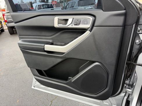 Used 2020 Ford Explorer Limited w/ Class III Trailer Tow Package image 27