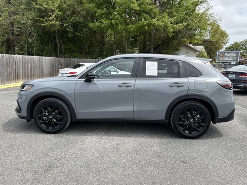 Used 2025 Honda HR-V Sport image 2