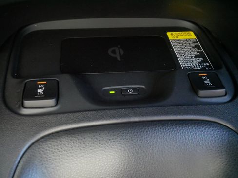 Certified 2025 Toyota Corolla XSE image 27