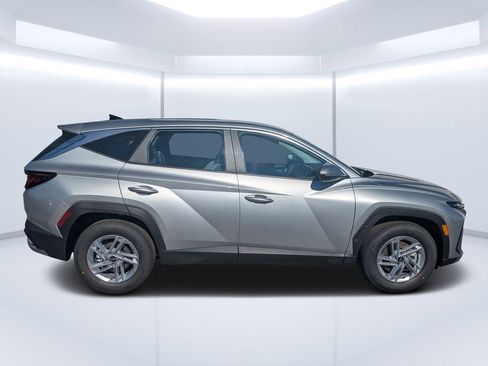 New 2026 Hyundai Tucson SE FWD image 2