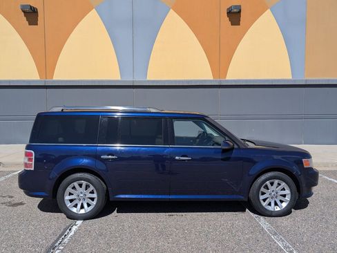 Used 2011 Ford Flex SEL w/ Rapid Spec Order Code image 10