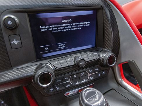 Used 2016 Chevrolet Corvette Z06 w/ 3LZ Preferred Equipment Group image 18