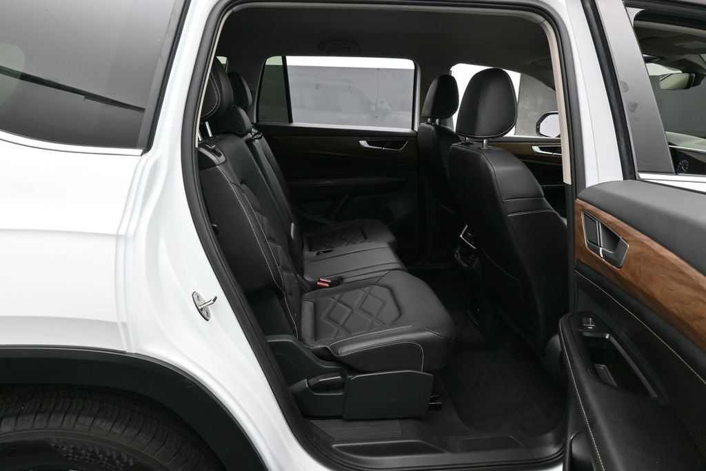 Used 2026 Volkswagen Atlas SE FWD image 33