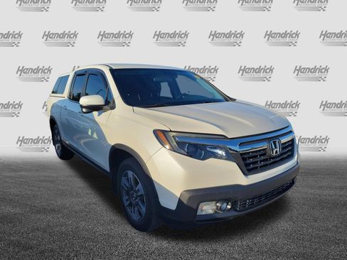 Used 2017 Honda Ridgeline RTL-T image 2