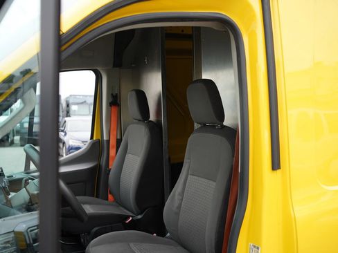 Used 2021 Ford Transit 250 148 High Roof Extended w/ Parcel Delivery Package RWD image 16