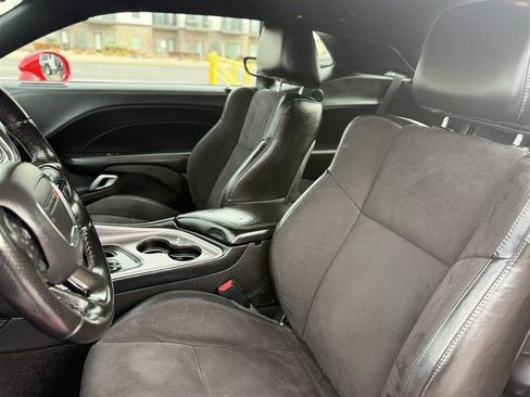 Used 2022 Dodge Challenger R/T w/ Plus Package image 23