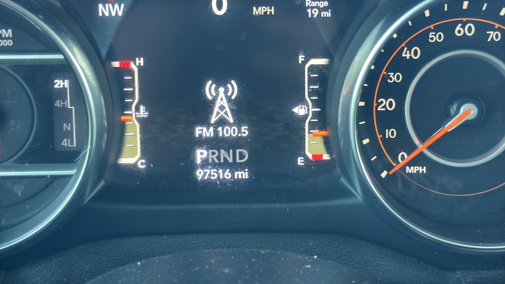 Used 2020 Jeep Wrangler Unlimited Sahara AWD/4WD image 30