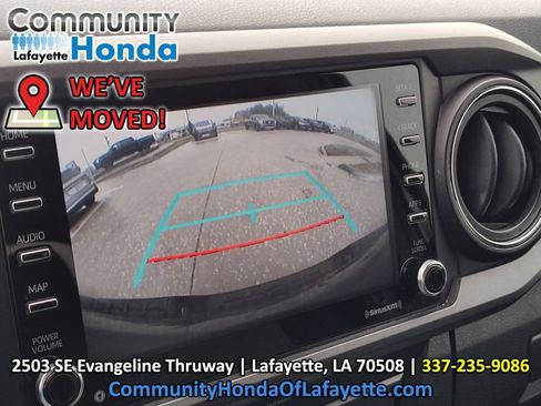 Used 2020 Toyota Tacoma TRD Sport w/ Technology Package RWD image 36