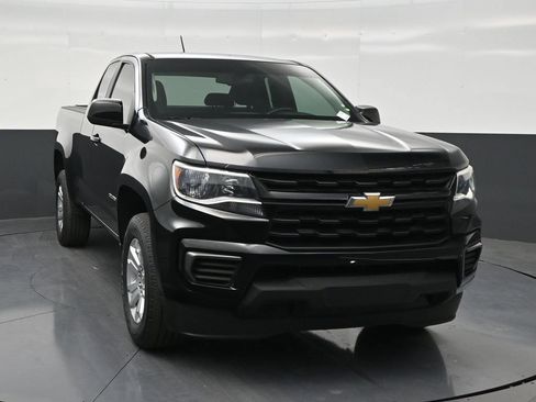 Used 2022 Chevrolet Colorado LT RWD image 7