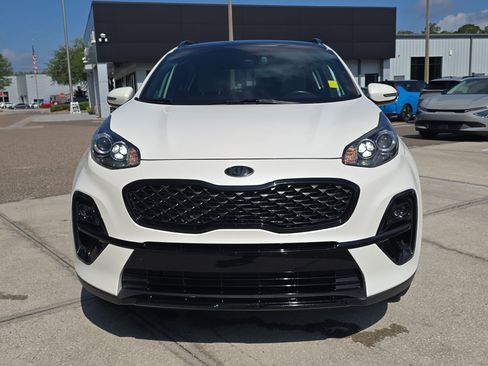 Certified 2022 Kia Sportage Nightfall Edition FWD image 3