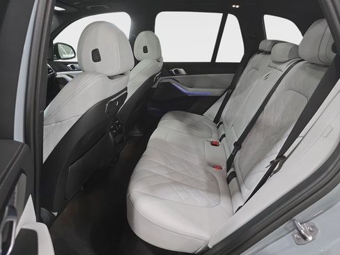 Certified 2026 BMW X5 xDrive40i w/ M Sport Package image 12