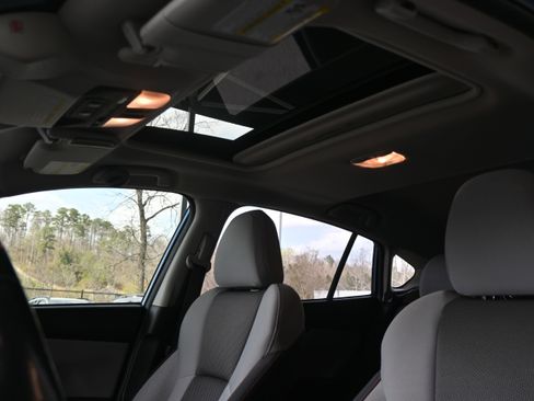 Used 2020 Subaru Crosstrek 2.0i Premium w/ Moonroof Package 2 image 29