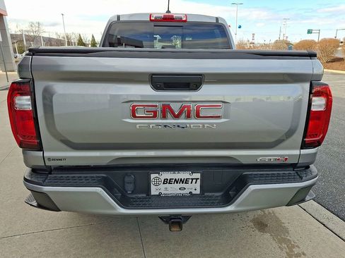 Used 2024 GMC Canyon AT4 AWD/4WD image 9
