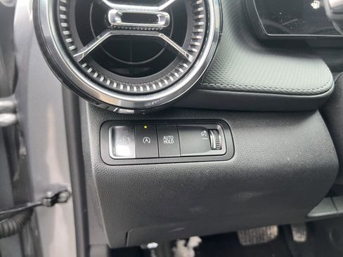 Used 2025 Chevrolet Equinox LT image 16