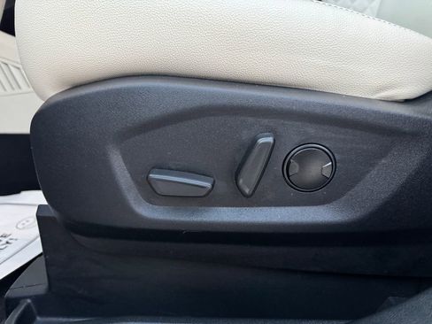 Used 2024 Ford Edge Titanium w/ Equipment Group 301A image 20