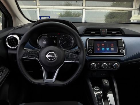 Used 2025 Nissan Versa SV FWD image 13