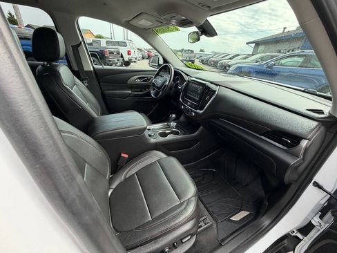 Used 2019 Chevrolet Traverse LT AWD/4WD image 14