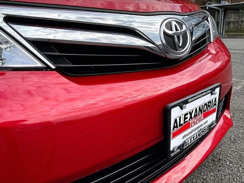 Used 2012 Toyota Camry LE image 28