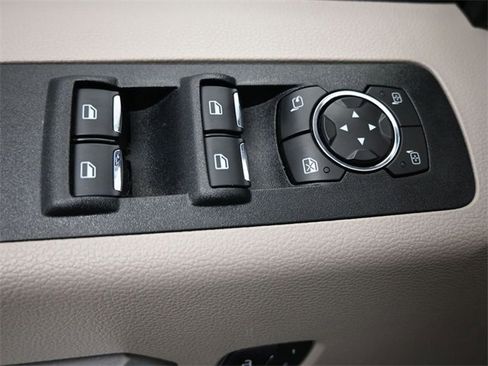 Used 2020 Ford F150 Limited w/ Trailer Tow Package image 13