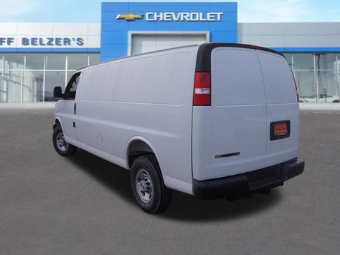 New 2025 Chevrolet Express 2500 Extended w/ Enhanced Convenience Package image 5