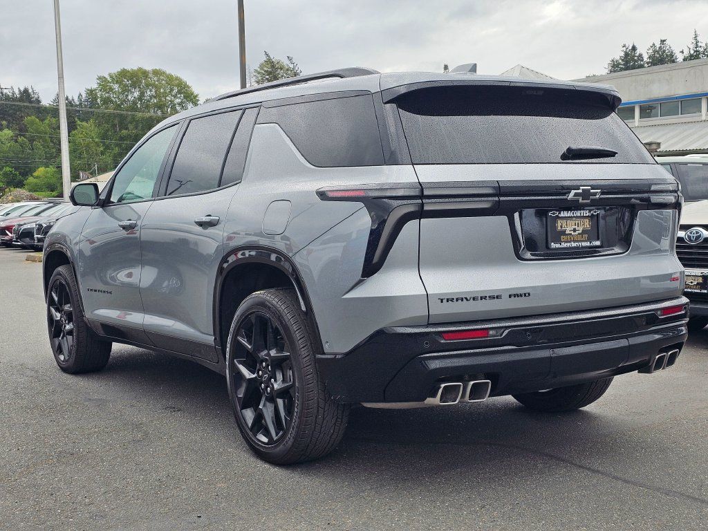 Used 2024 Chevrolet Traverse RS AWD/4WD image 5