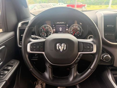 Used 2022 RAM 1500 Big Horn AWD/4WD image 14