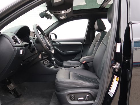 Used 2018 Audi Q3 2.0T Premium image 28