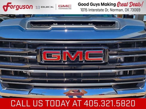 New 2026 GMC Sierra 3500 Pro AWD/4WD image 9