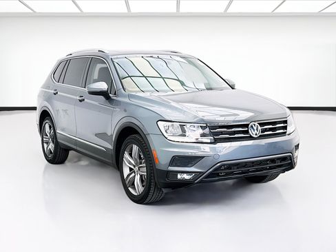 Used 2021 Volkswagen Tiguan SEL FWD image 3